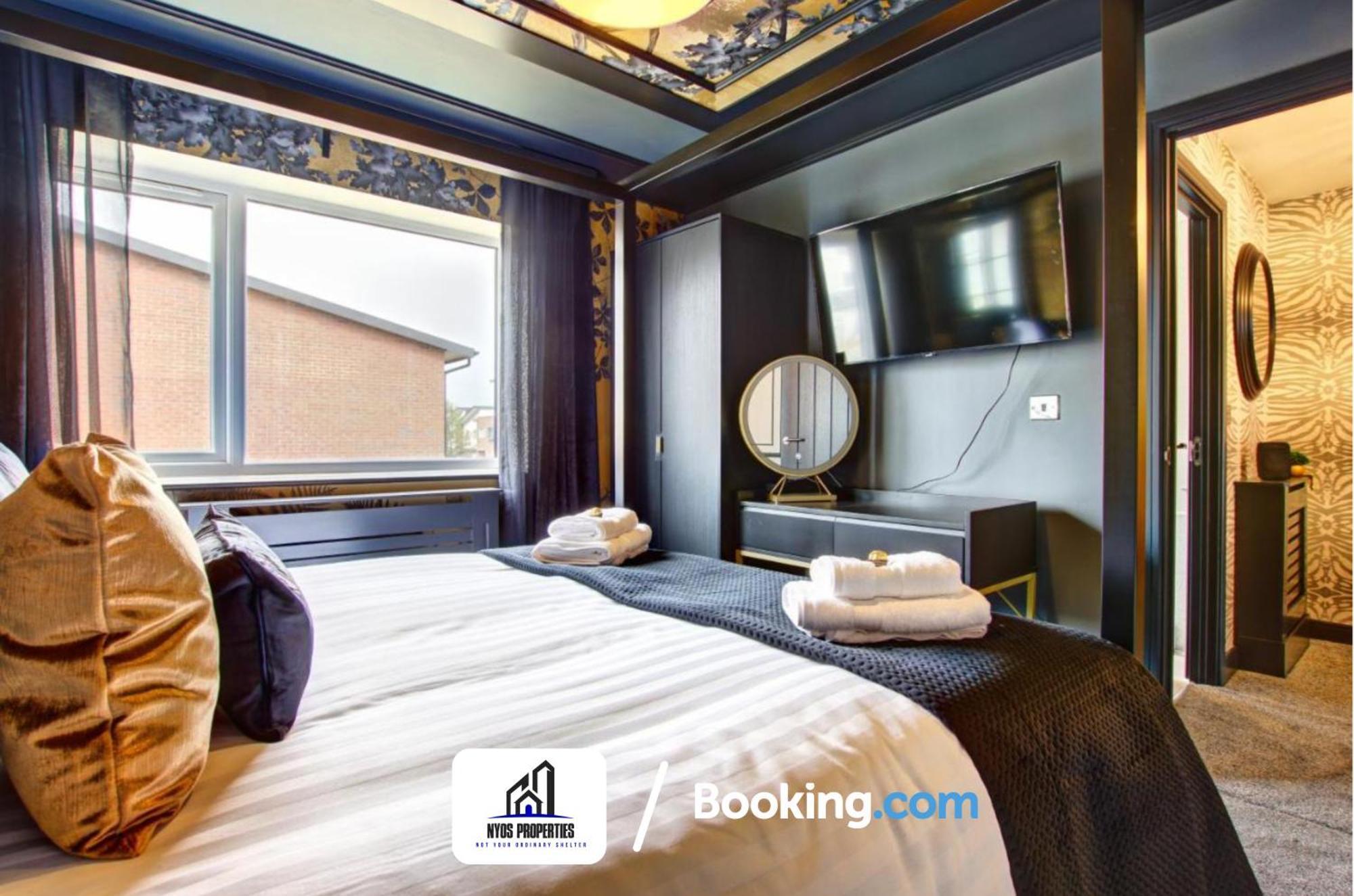 3 Bedroom Home By Nyos Properties Short Lets & Serviced Accommodation Manchester With Garden Extérieur photo